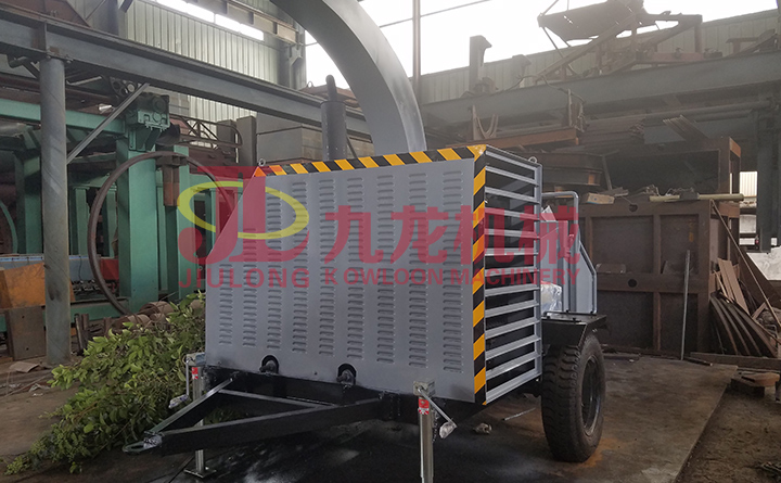 移動(dòng)式樹枝粉碎機(jī)